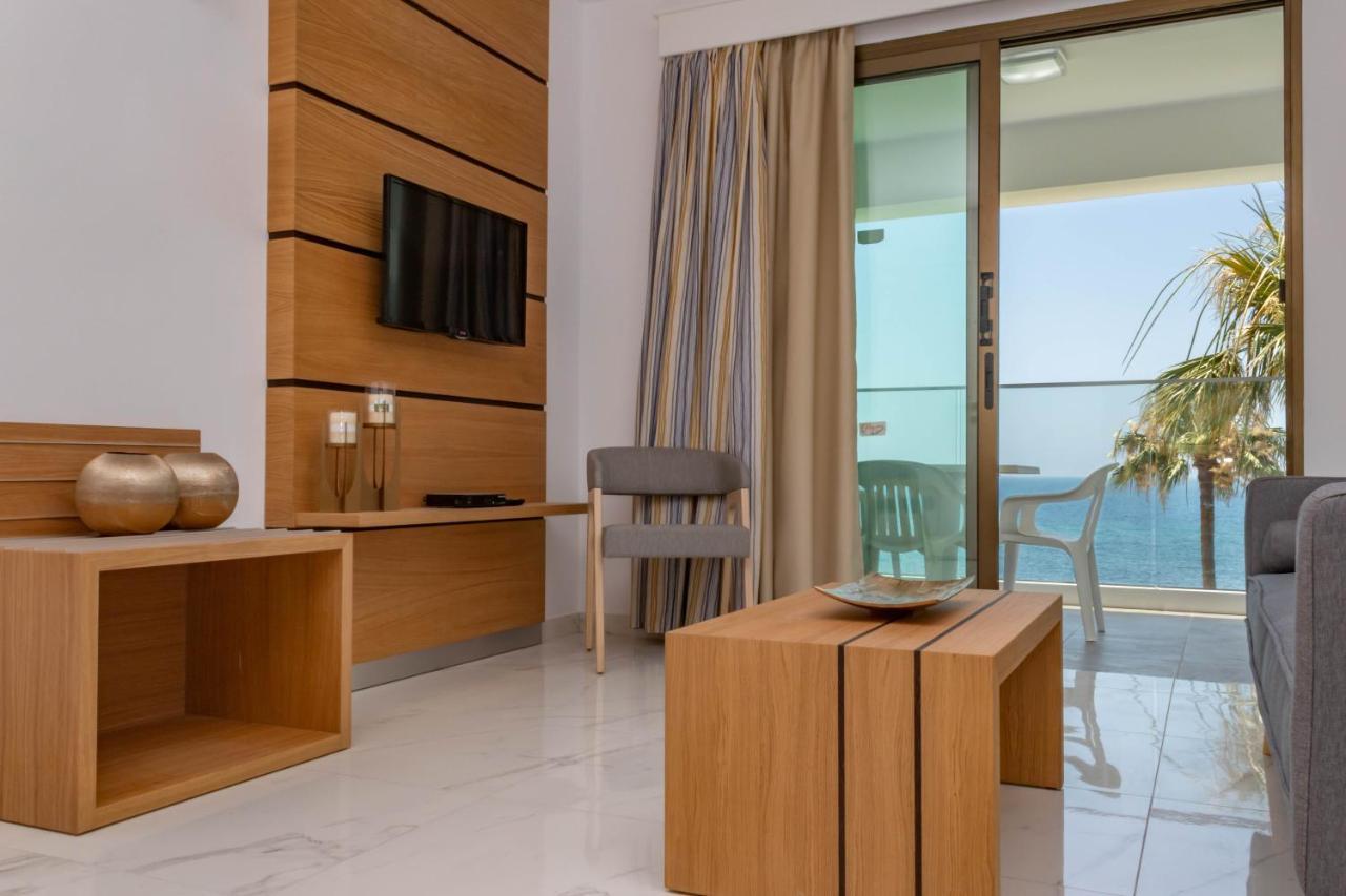 Rododafni Beach Apartments Klorakas Exterior photo