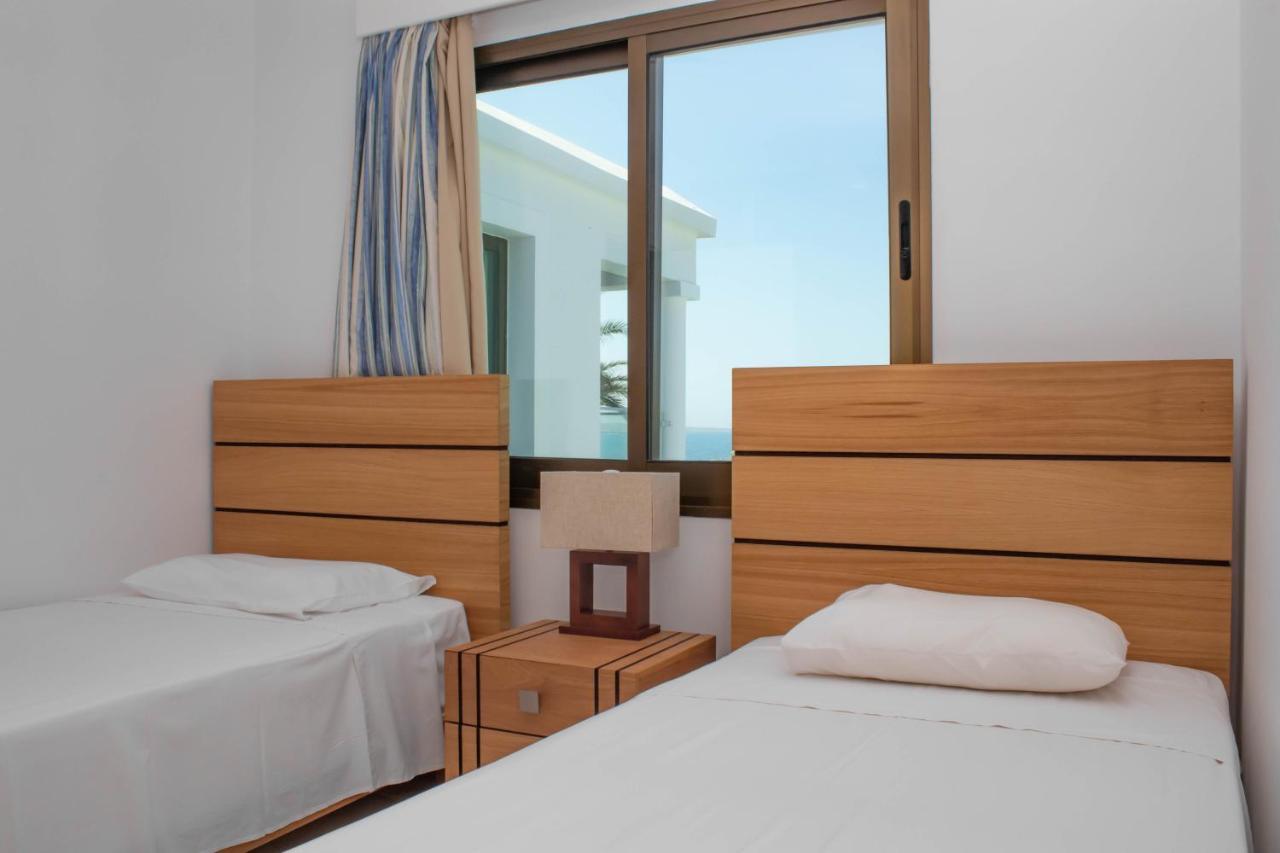 Rododafni Beach Apartments Klorakas Exterior photo
