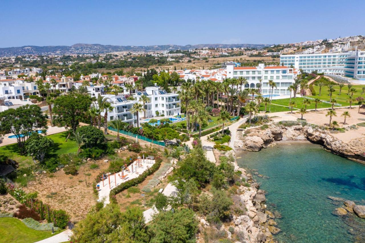 Rododafni Beach Apartments Klorakas Exterior photo
