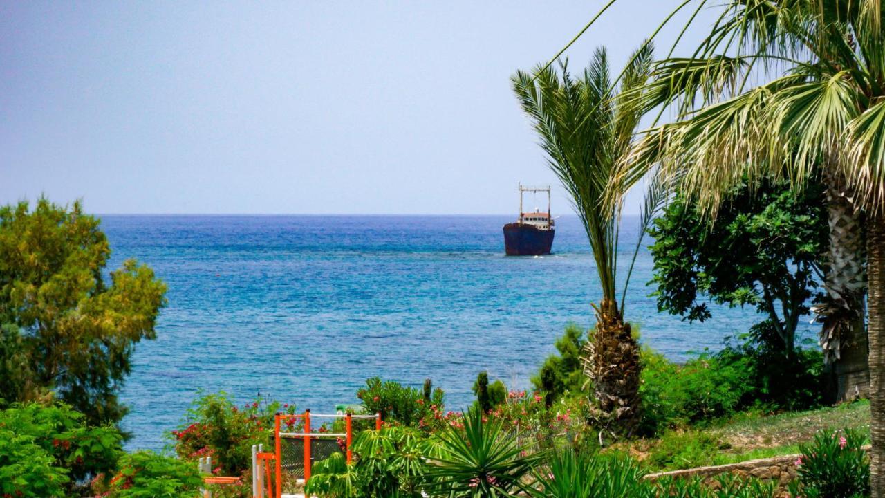 Rododafni Beach Apartments Klorakas Exterior photo