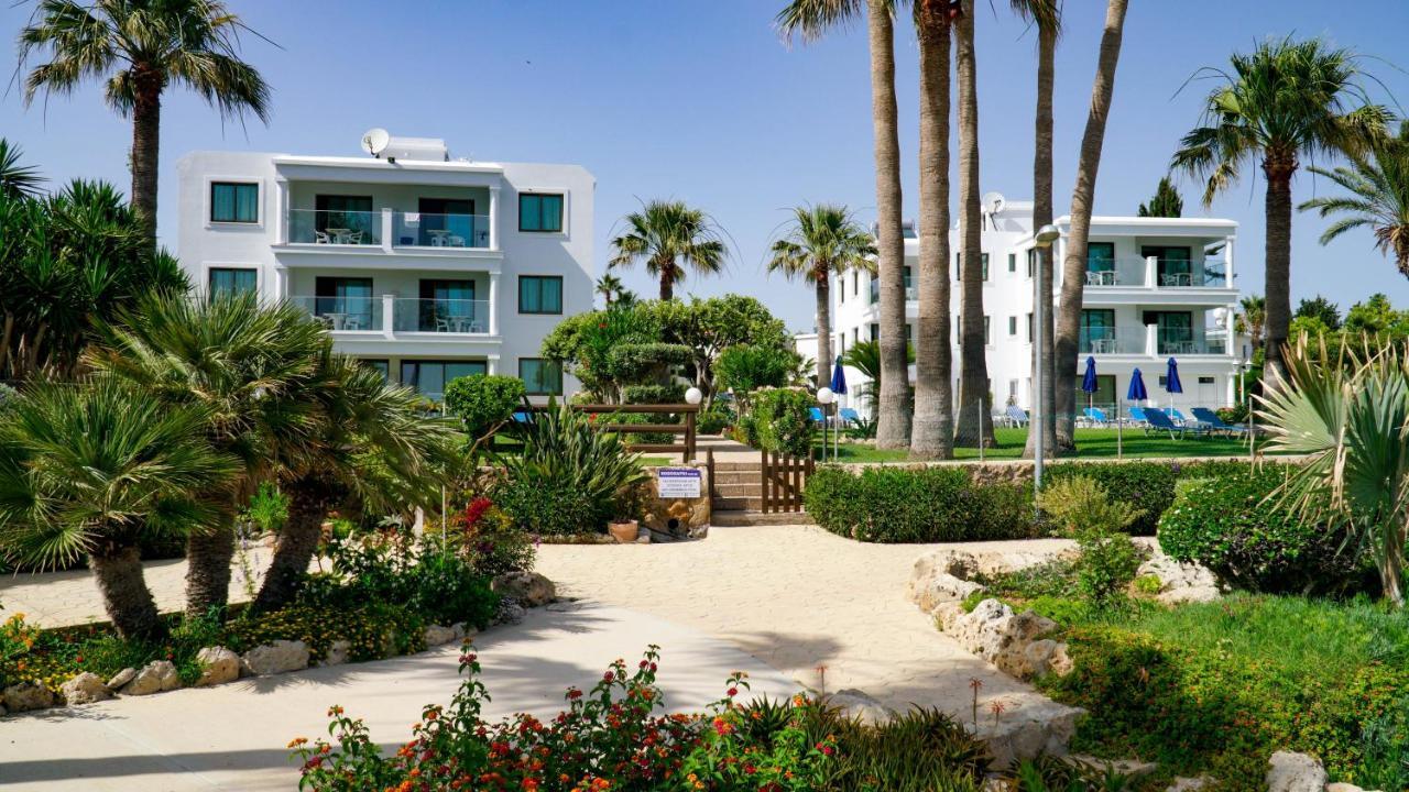 Rododafni Beach Apartments Klorakas Exterior photo