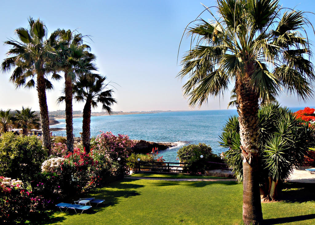 Rododafni Beach Apartments Klorakas Exterior photo