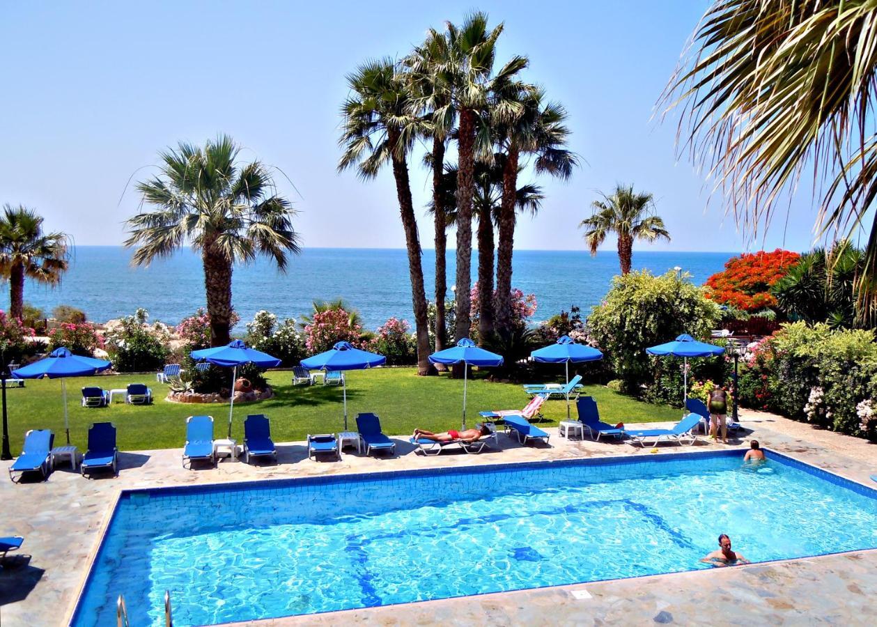 Rododafni Beach Apartments Klorakas Exterior photo